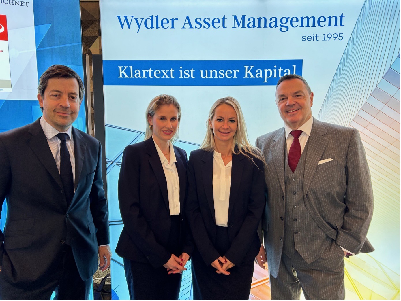 Wydler Asset Management - Messe Börsentag Nürnberg Thomas Fischer und Christian Weber mit Kolleginnen